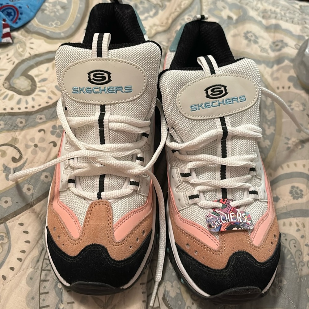 Skechers Tennis Shoes